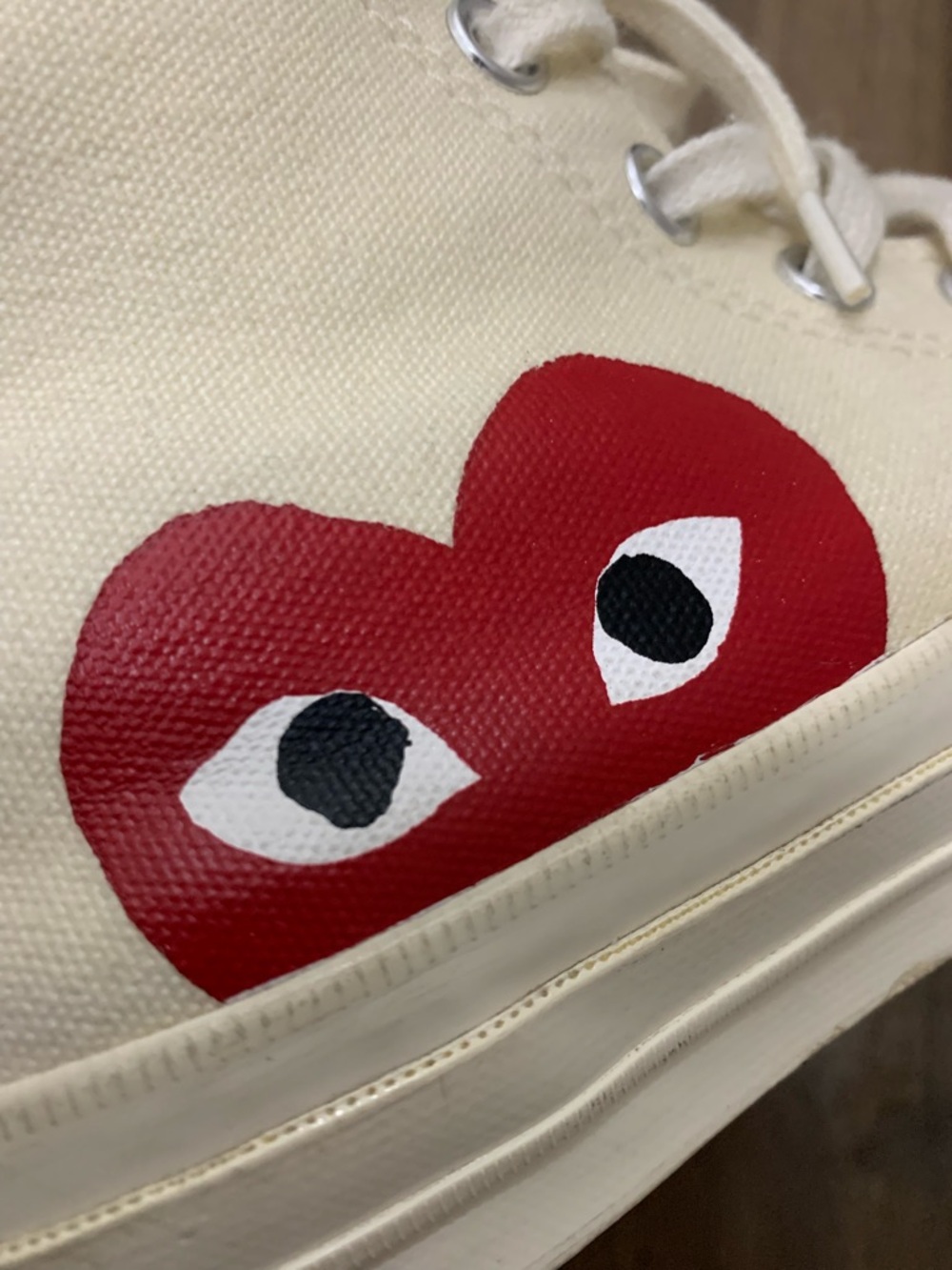 Converse High Top Sneakers in Cream with Black Heel Stripe red heart women’s 6 - Picture 12 of 12